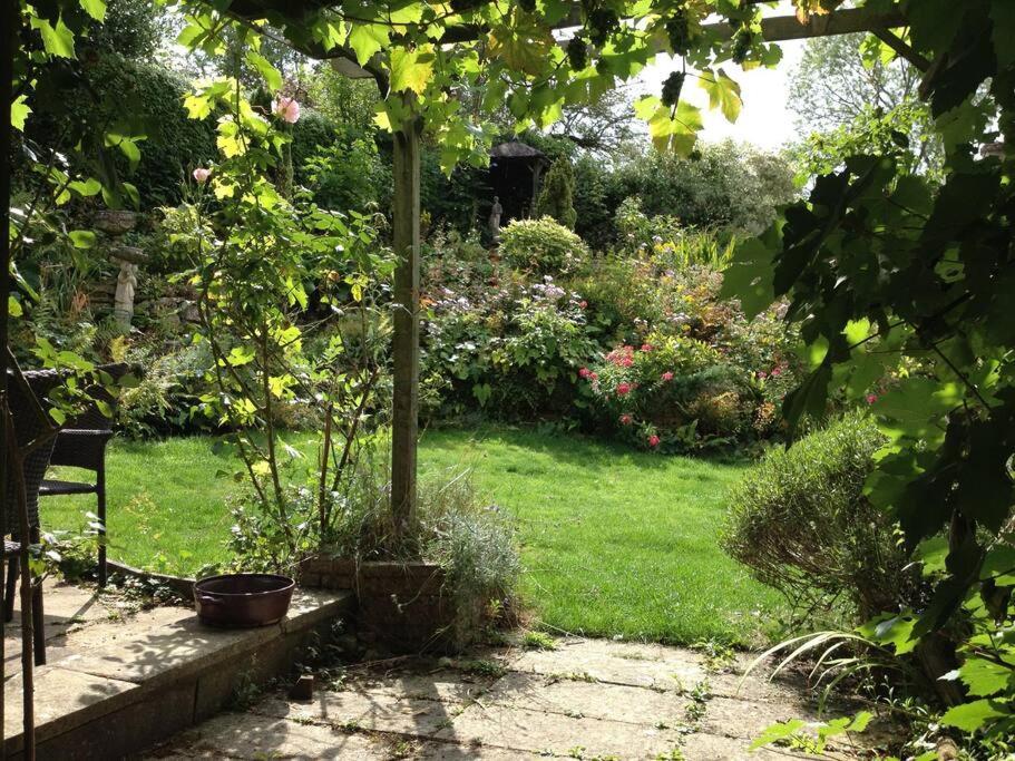 צ'יפינג קמפדן The Farthings Cotswolds Holiday Cottage מראה חיצוני תמונה